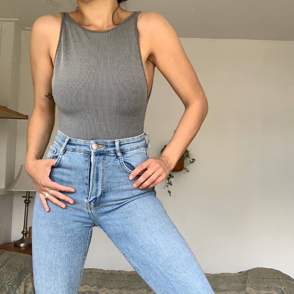 ⚡️3/30⚡️H&M bodysuit - Picture 2 of 5